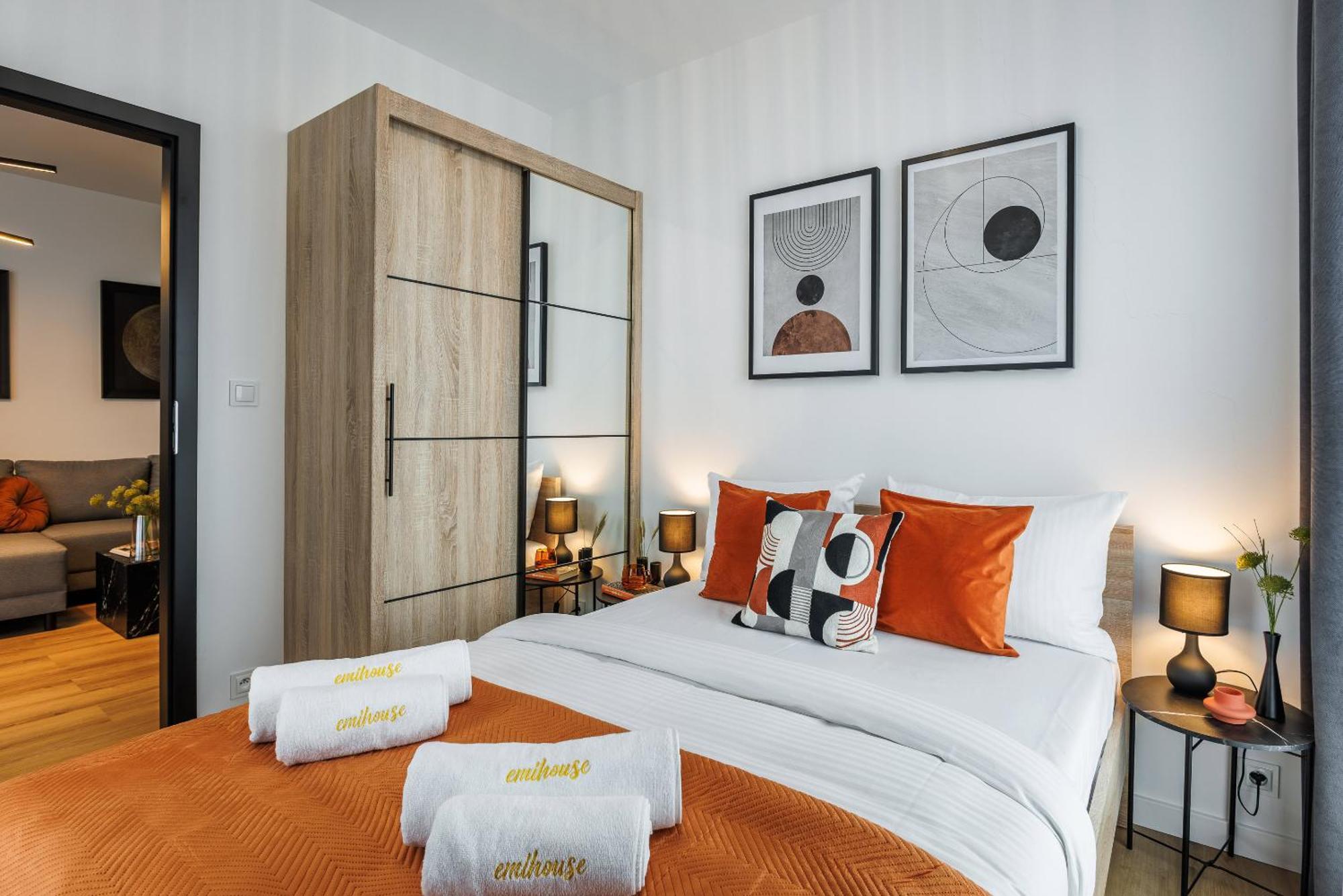Emihouse Krakovska Apartments Ряшів Екстер'єр фото